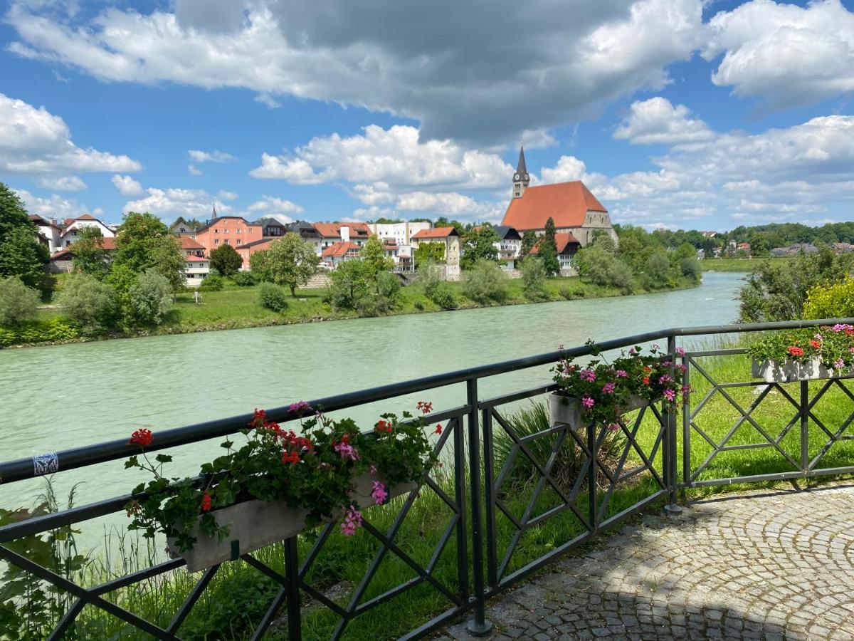 Ferienwohnung An Der Idyllischen Salzachschleife Naehe Salzburg Laufen Buitenkant foto